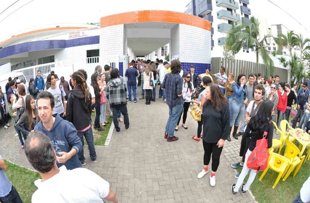 Vestibular na UFPR Litoral