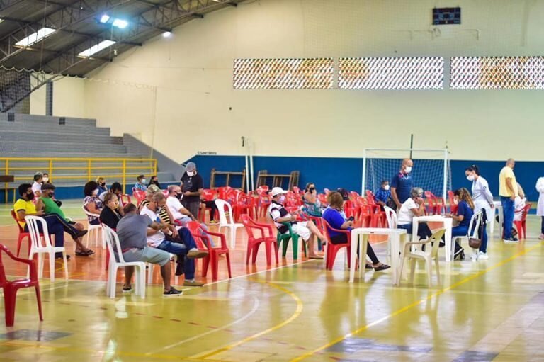 Guaratuba divulga calendário de vacinação contra covid-19 ...