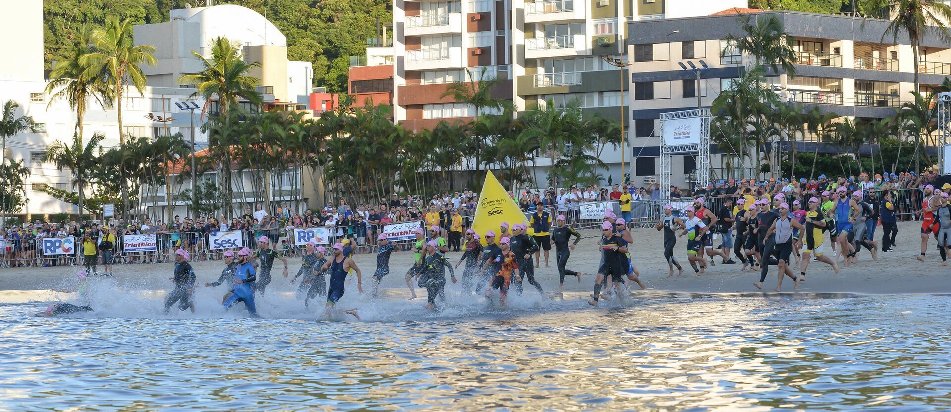 Domingo é dia de Sesc Triathlon Caiobá, em Matinhos, pr (paraná)
